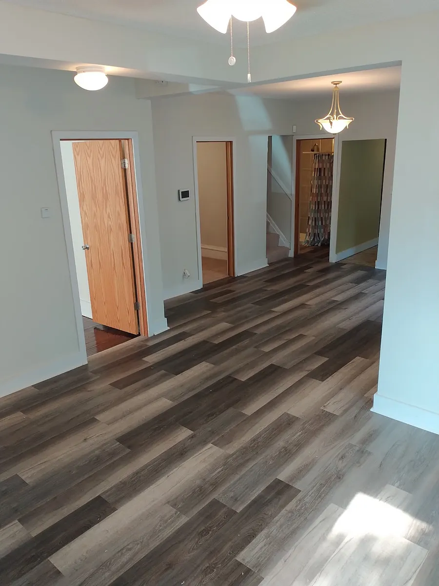 Building Photo - 2720 Girard Ave N #0