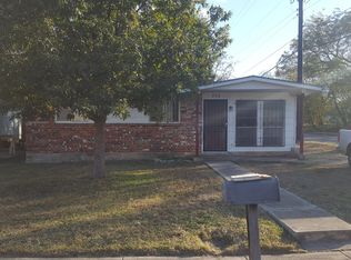 502 Sterling St, San Antonio, TX 78220