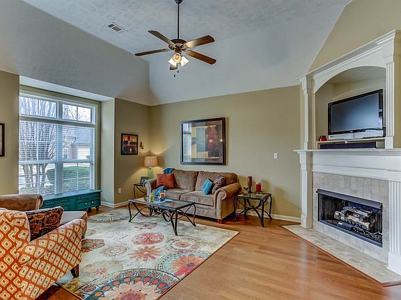 4th image of 1677 Newton Oak Cir E