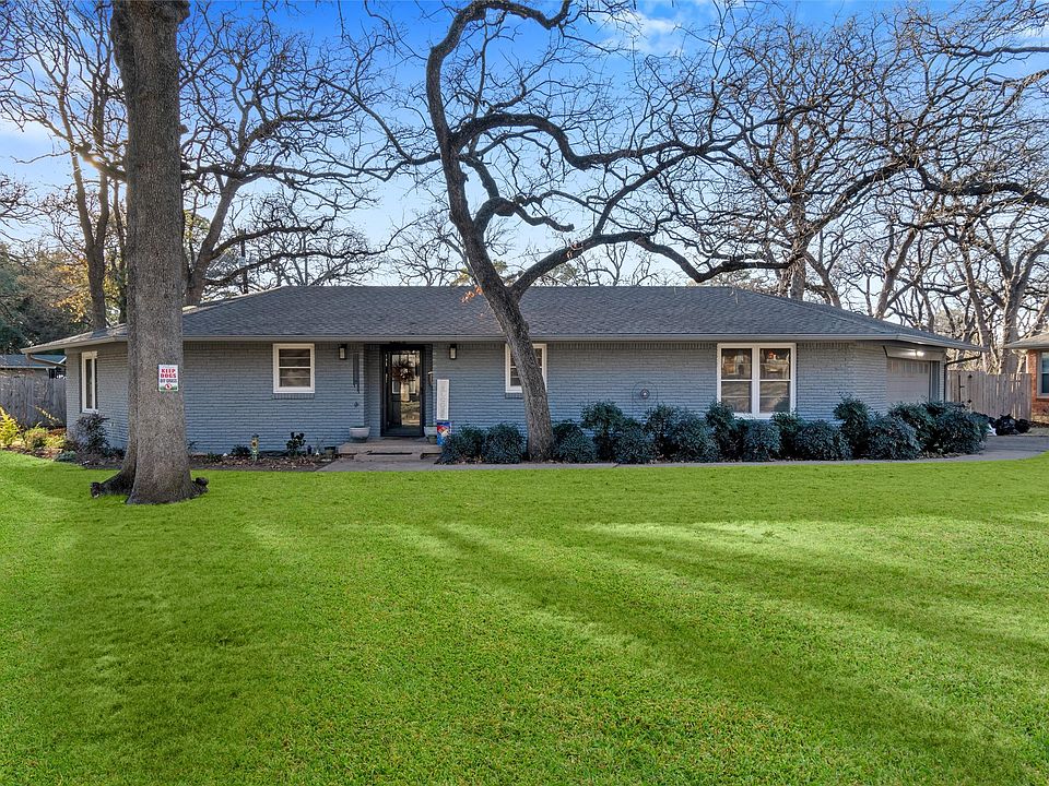 1st image of 904 Briarwood Blvd