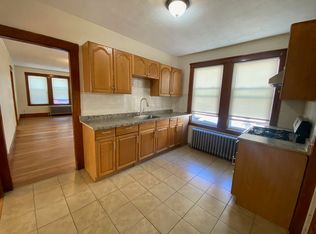 28 Aldrich St #1, Boston, MA 02131
