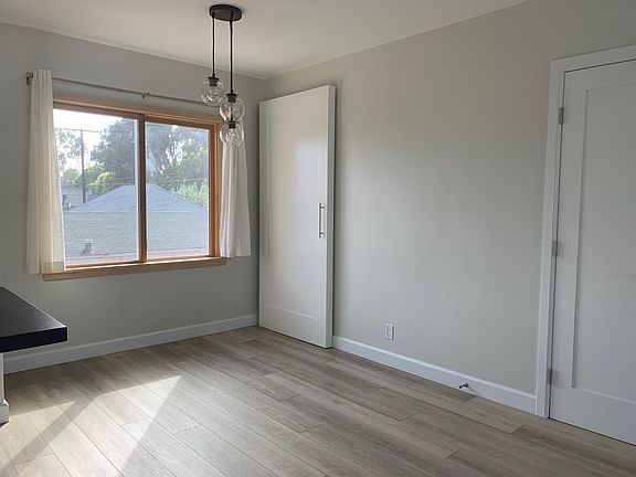 4th image of 715 Marine St