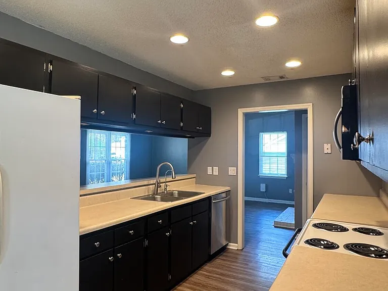 206 Wedgewood Dr — Photo 6