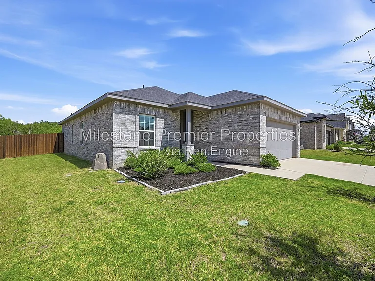 1714 Citrus Dr — Photo 2