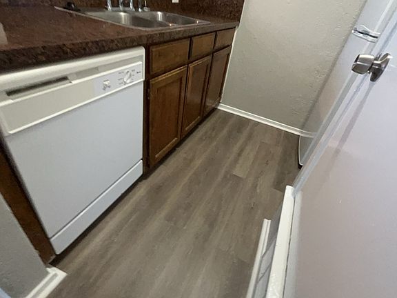 5th image of 201 Pine Meadow Dr APT A