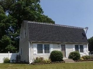 20 Baird Trce, Springfield, MA 01118