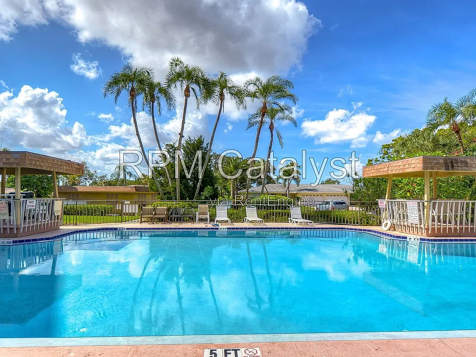 8950 Park Blvd #310
