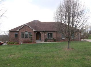 18804 Persimmon Woods Ct, Lawrenceburg, IN 47025