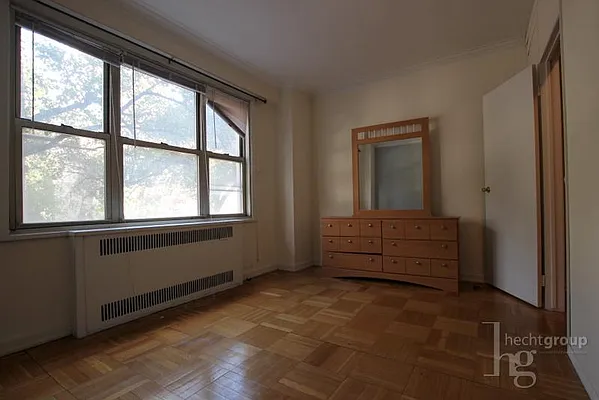 Rented by Hecht Group | media 27