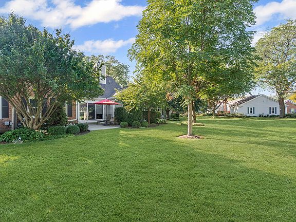 5th image of 688 Glasgow Ln