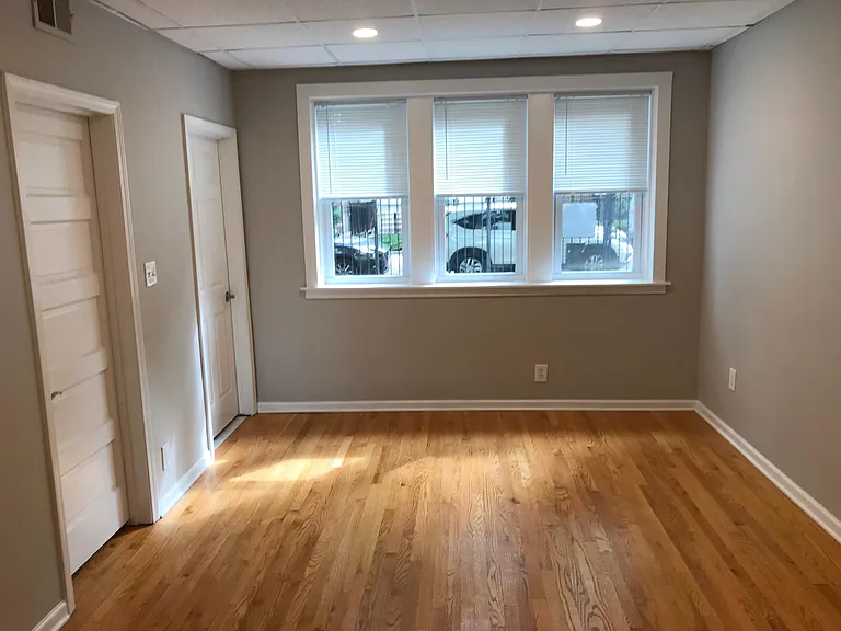 3420 N Hoyne Ave #0 — Photo 10