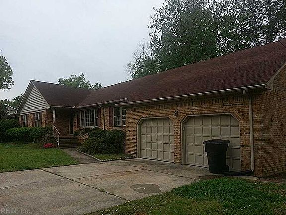 2nd image of 675 Fern Mill Ct