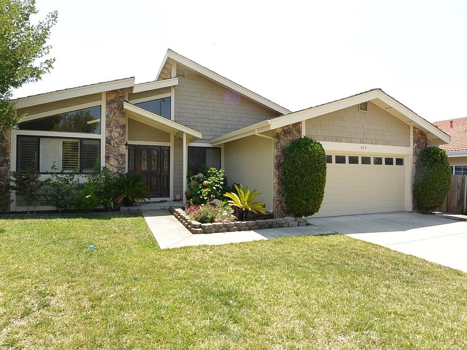 1st image of 243 Clareview Ct