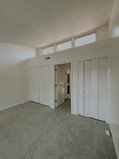 2 bed, $1,000 — Photo 4