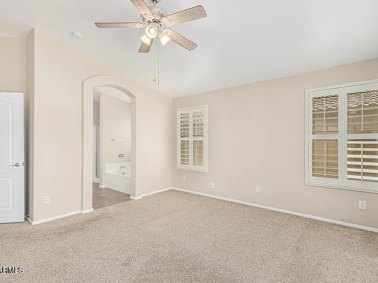 410 E Kent Ave — Photo 11