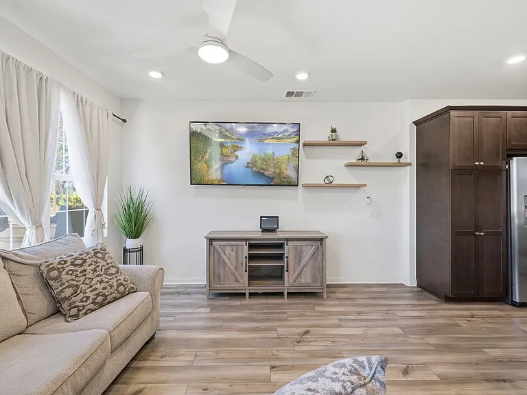 22760 Harmony Dr — Photo 11