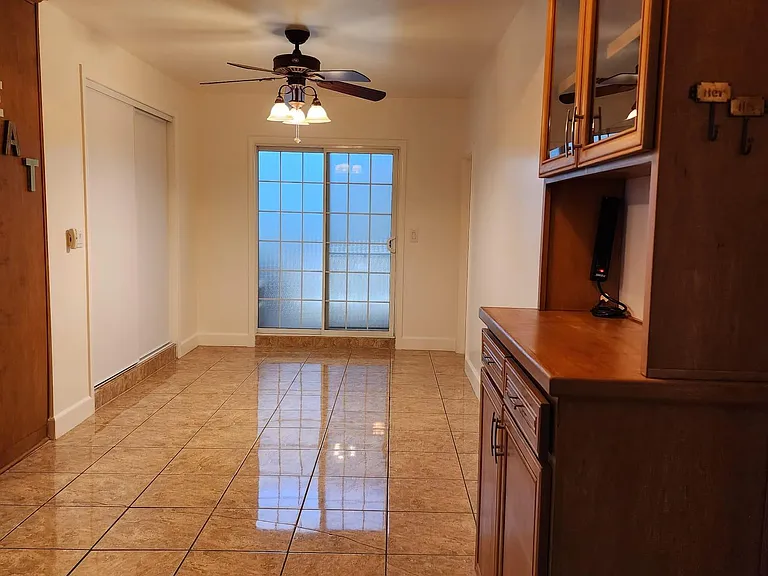 7029 Orion Ave — Photo 4
