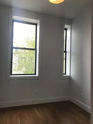 Rented by EXR | media 43