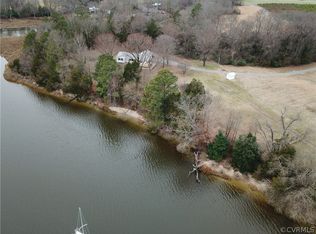 228 Marilou Ln, Colonial Beach, VA 22443