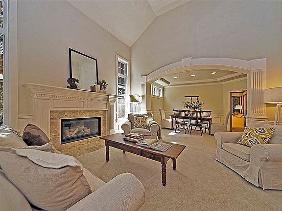 5th image of 19152 NE 44th Ct