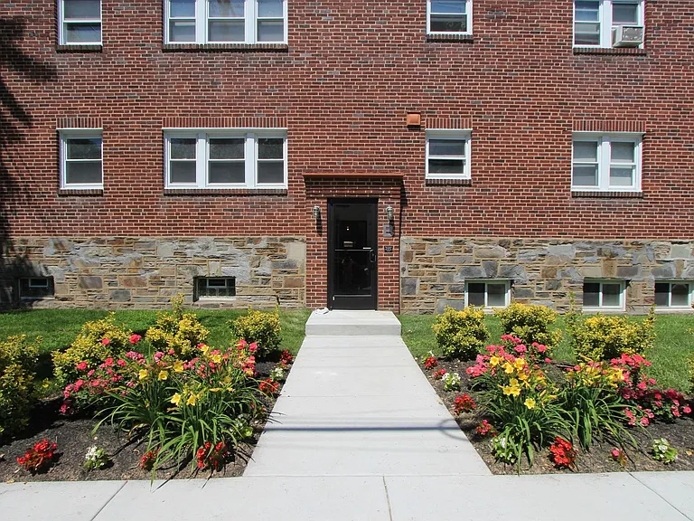 353-357 W Mount Airy Ave — Photo 67