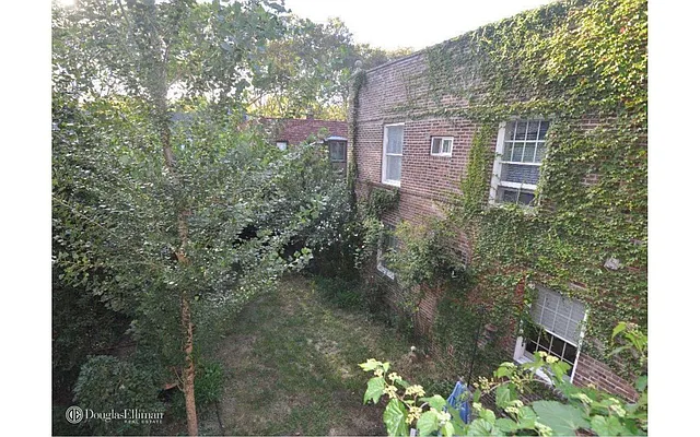 Rented by Douglas Elliman | media 15