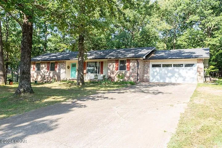 Building Photo - 1734 Bambi Dr