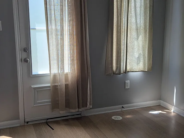 40 Mendelssohn St #11 — Photo 10