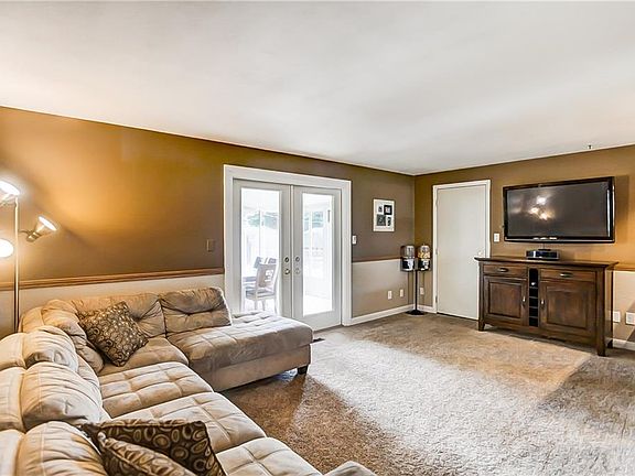 5th image of 356 Garber Dr