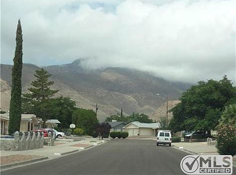 3rd image of 4712 El Campo Dr