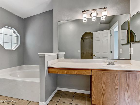 4th image of 11094 Coldfield Dr