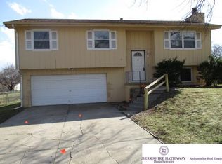 2615 Citta Dr, Bellevue, NE 68147