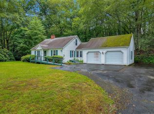 79 E Pattagansett Rd, Niantic, CT 06357