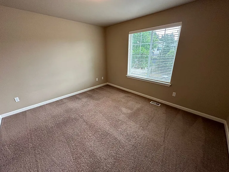 1415 Grindstone Dr SE — Photo 7