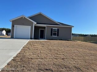 266 Happy Trail Rd, Aberdeen, NC 28315