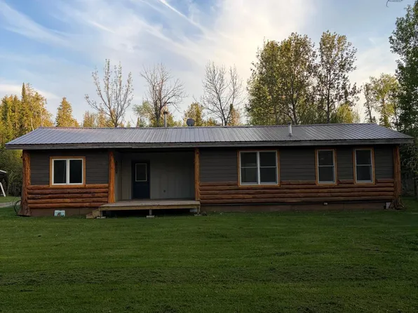9289 Dawson Rd NW, Angle Inlet, MN 56711
