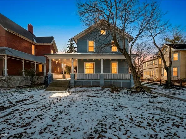 215 W College St, Oberlin, OH 44074
