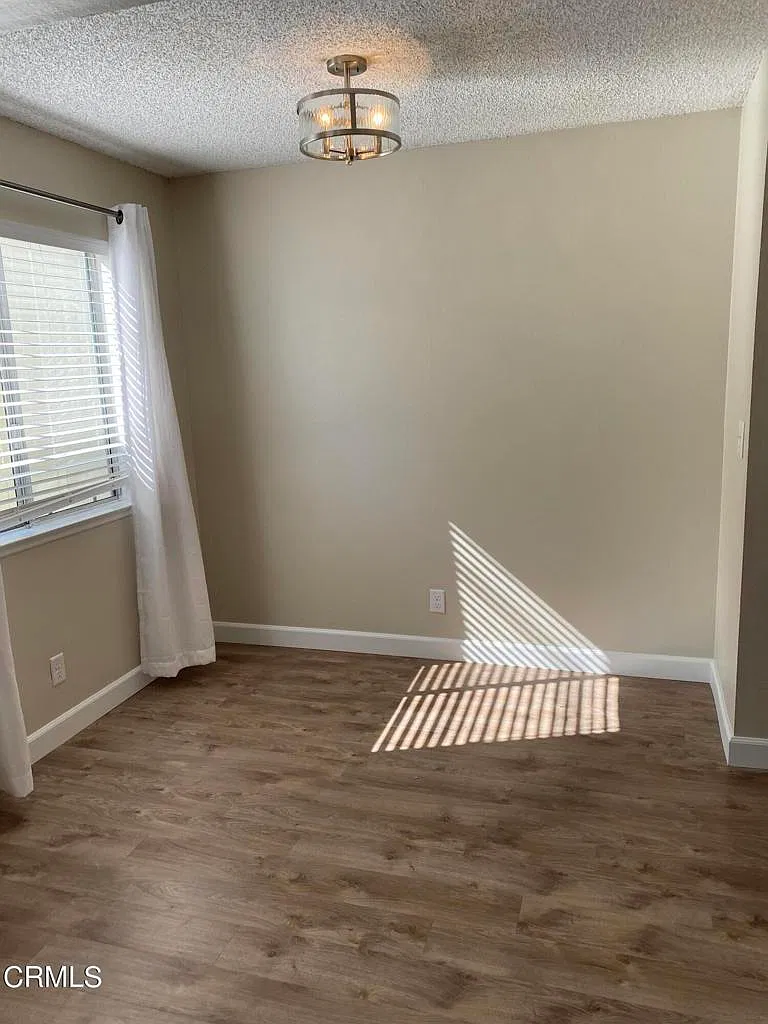 2 bed, 1.0 bath, 882 sqft, $2,700 — Photo 4
