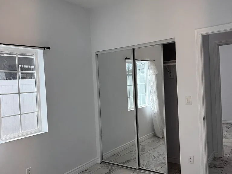 825 E Palmer St — Photo 7