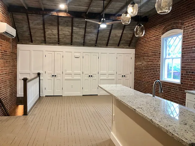 Large Closet Space