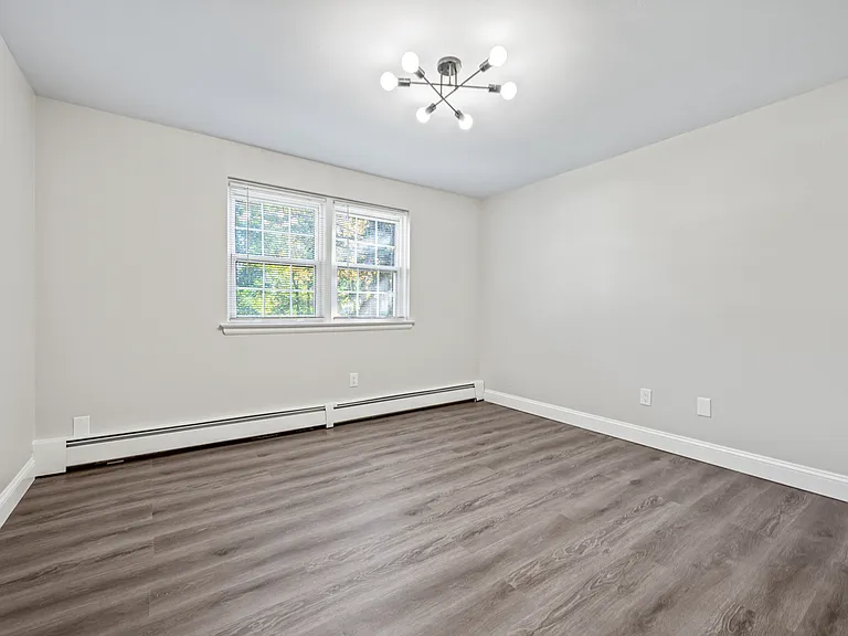 193 High St #B2 — Photo 18