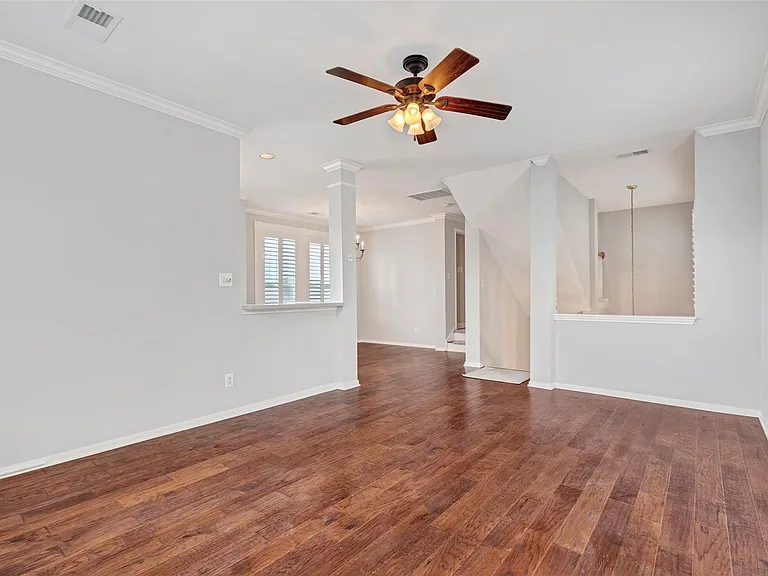 1508 Crocker St — Photo 12