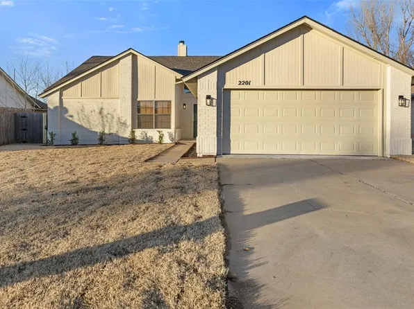 2201 Gebron Dr, Edmond, OK 73003