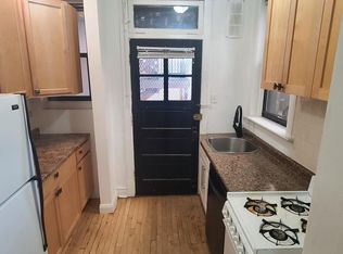 2906 N Seminary Ave #1, Chicago, IL 60657