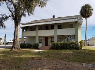 5150 6th St APT 3, Zephyrhills, FL 33542