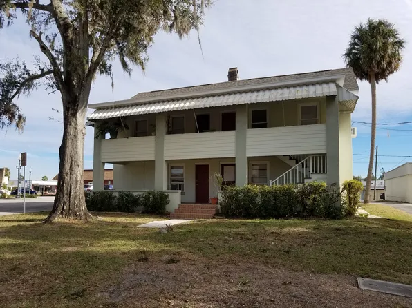 5150 6th St APT 3, Zephyrhills, FL 33542