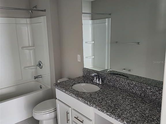 5th image of 2563 89th Street Cir E