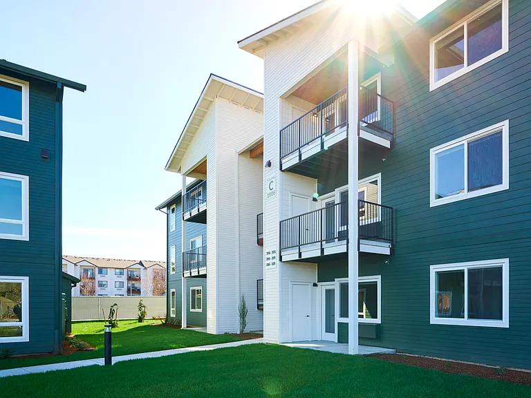 Bear Creek Apartments — Photo 30