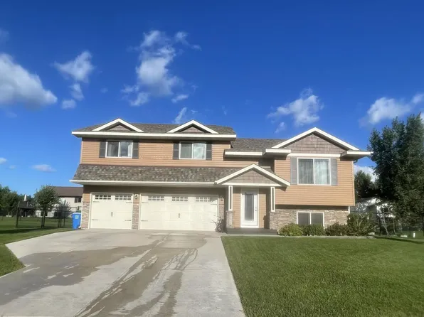 37915 Gerald Ave, North Branch, MN 55056