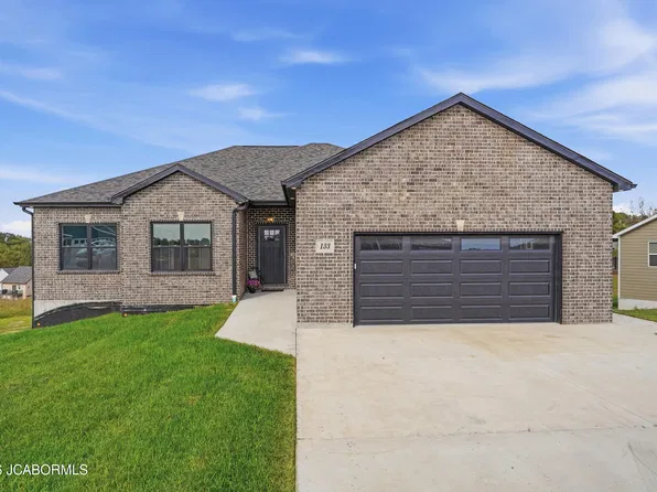 133 Stonegate Ave, Linn, MO 65051